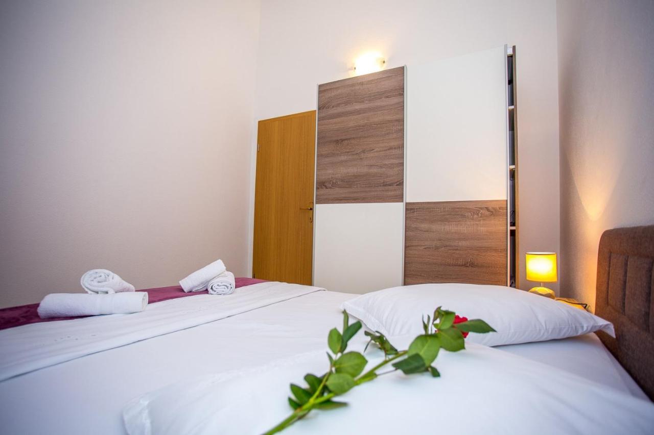 Apartments Marija Округ Горни Екстериор снимка